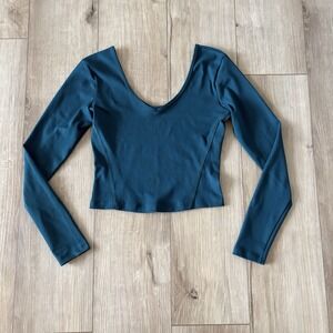 Gilly Hicks Deep V-Neck Long Sleeve Cropped Top – Teal Small S Workout